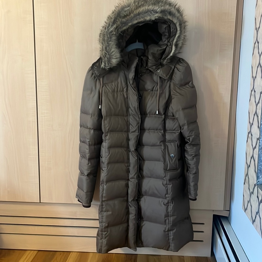 Puffer jacket, Juicy Couture, size Medium, brown